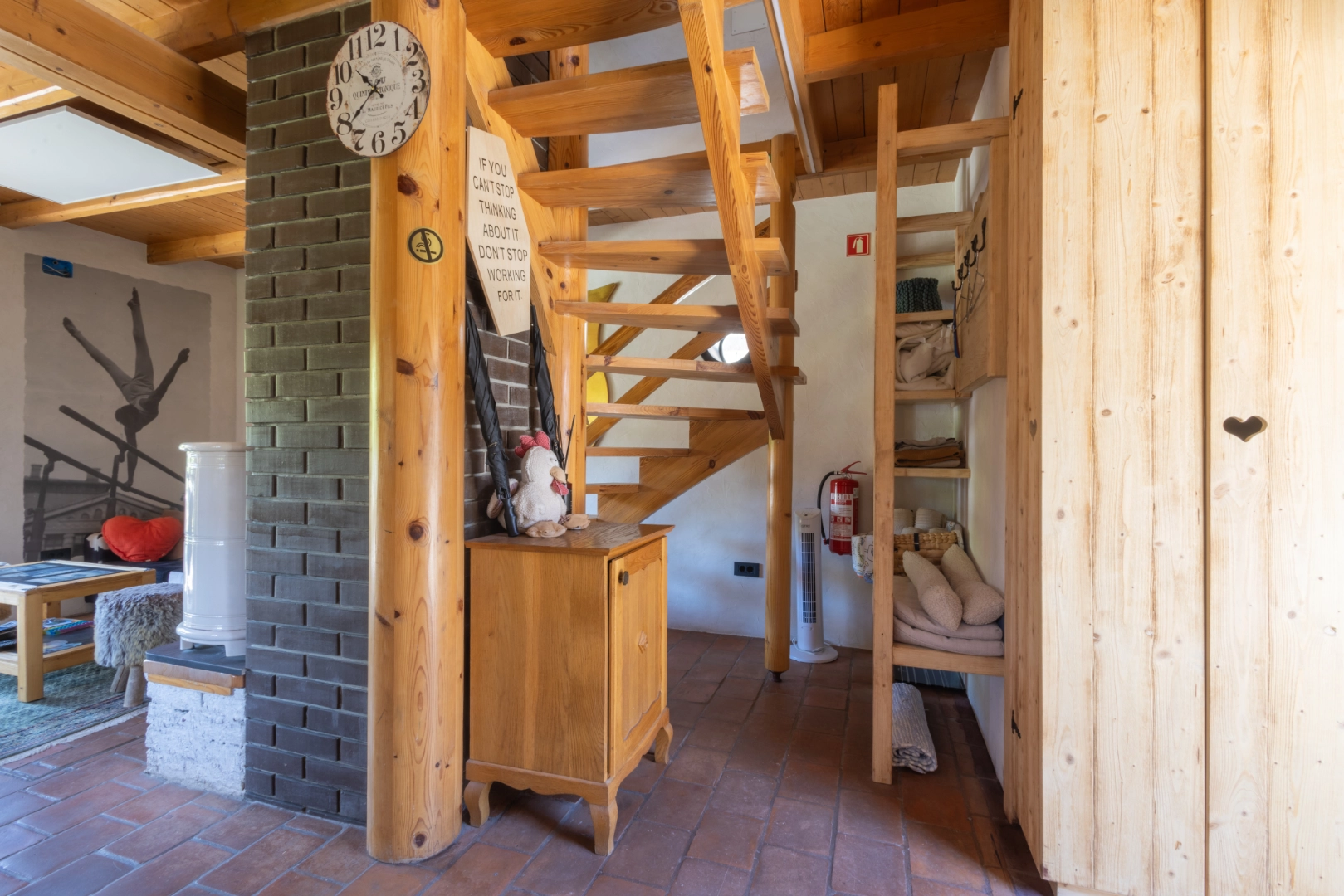 Notranje stopnišče Alice Chalet Bled